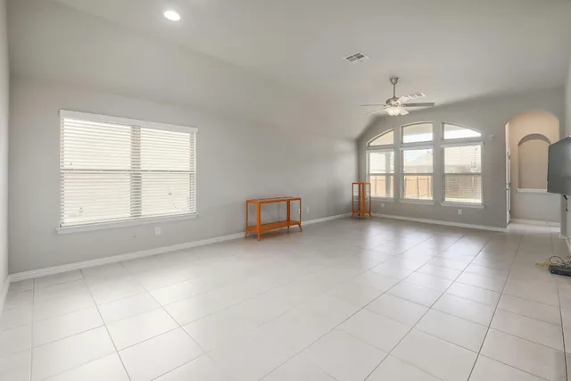 $2,350 | 3916 Joshs Cove, Pflugerville, TX 78660