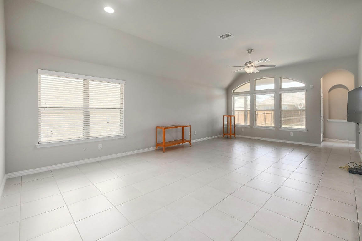 3916 Joshs Cove Pflugerville, TX 78660 - Photo 4 of 29