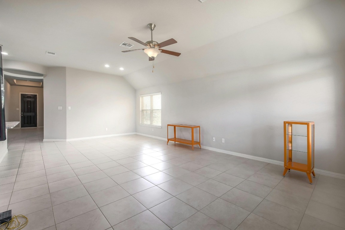 3916 Joshs Cove Pflugerville, TX 78660 - Photo 7 of 29