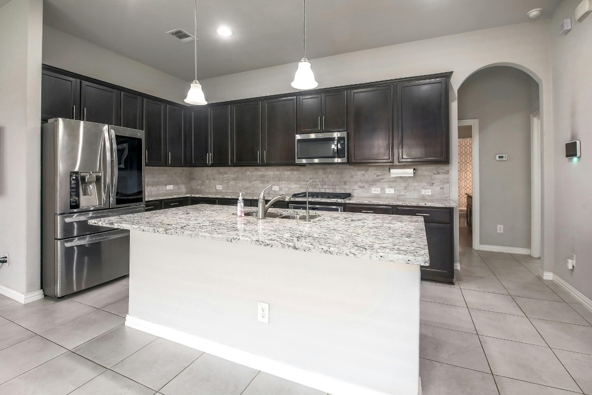 3916 Joshs Cove Pflugerville, TX 78660 - Photo 9 of 29