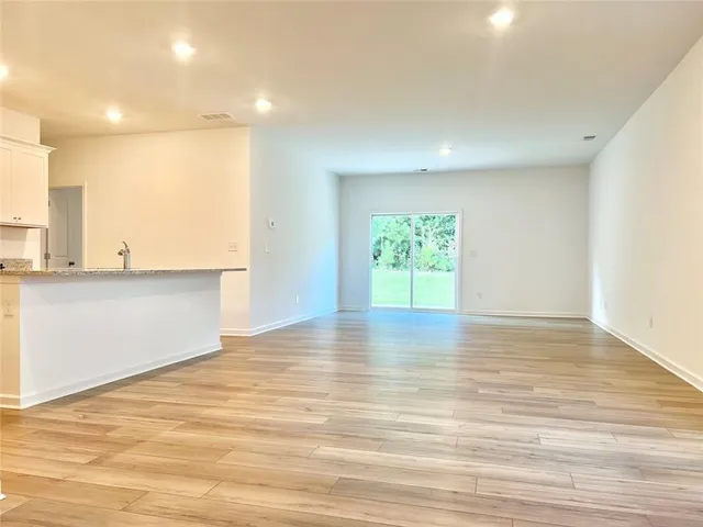 $2,600 | 1529 Hay Patch Lane, Loganville, GA 30052