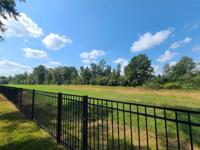 $2,525 | 412 Auburn Pines Drive, Montgomery, TX 77316