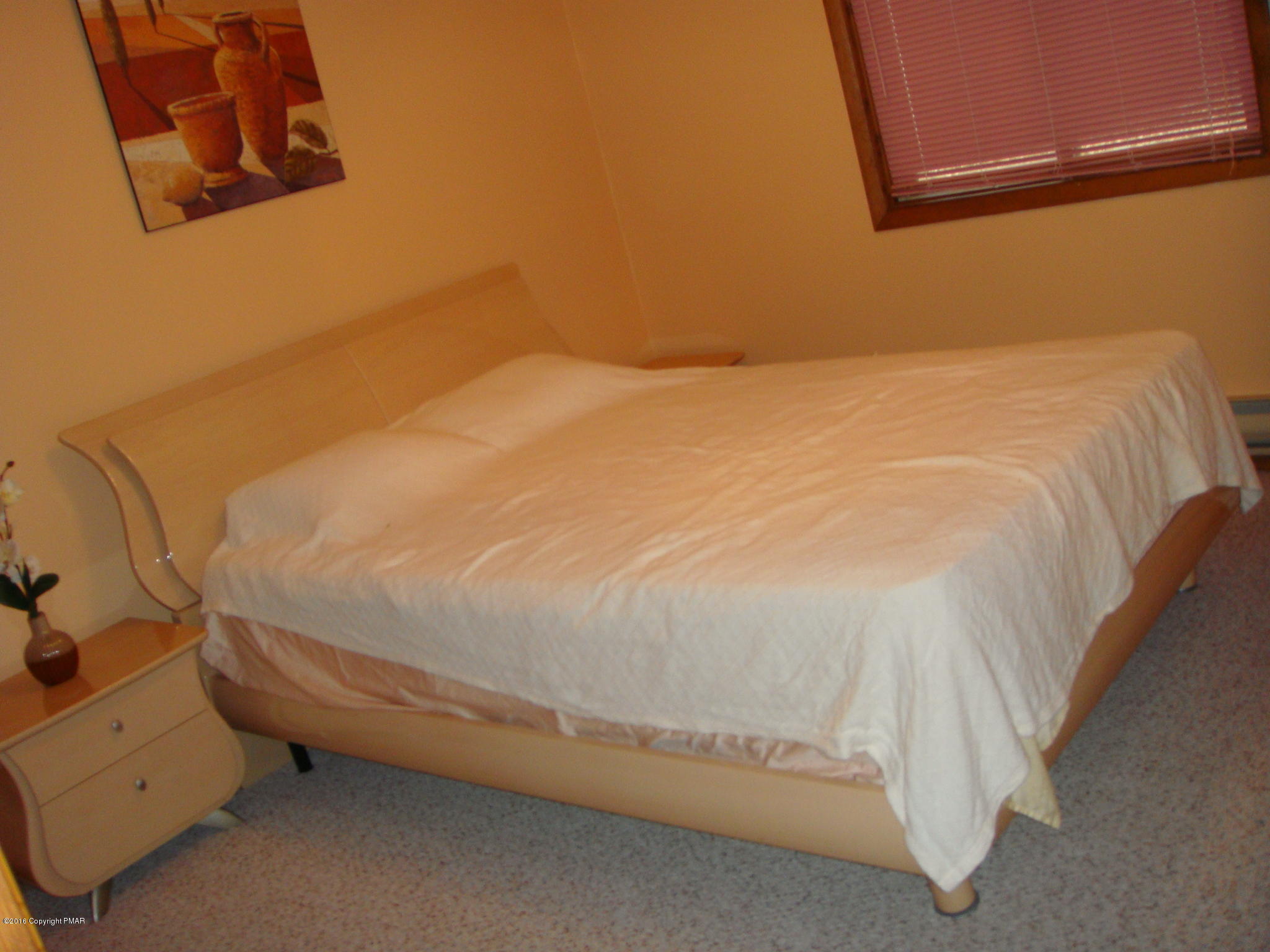 708 Dundee Road Bushkill, PA 18324 - Photo 20 of 26 Bedroom #4 (2nd Floor)