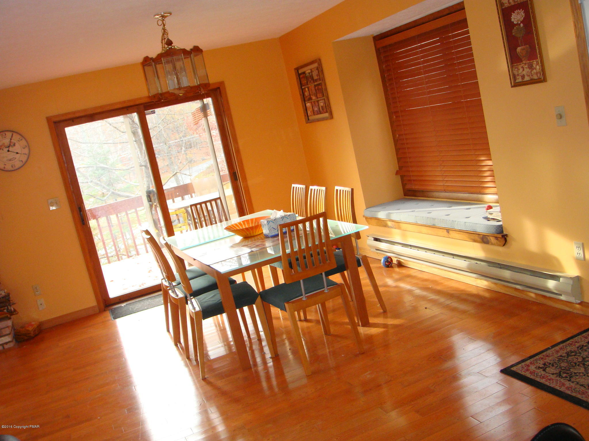 708 Dundee Road Bushkill, PA 18324 - Photo 8 of 26 Dining Area