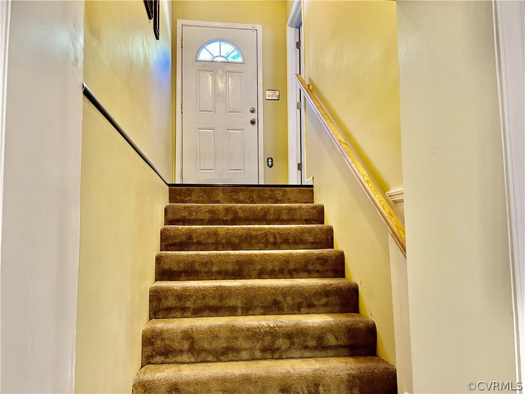 16714 Harrowgate Road Colonial Heights, VA 23834 - Photo 39 of 39 a view of entryway