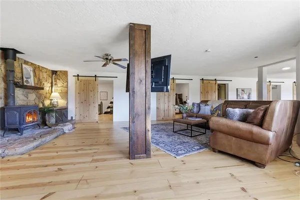 $515,000 | 28005 West 295th Street, Paola, KS 66071