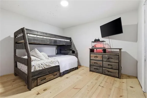 $515,000 | 28005 West 295th Street, Paola, KS 66071