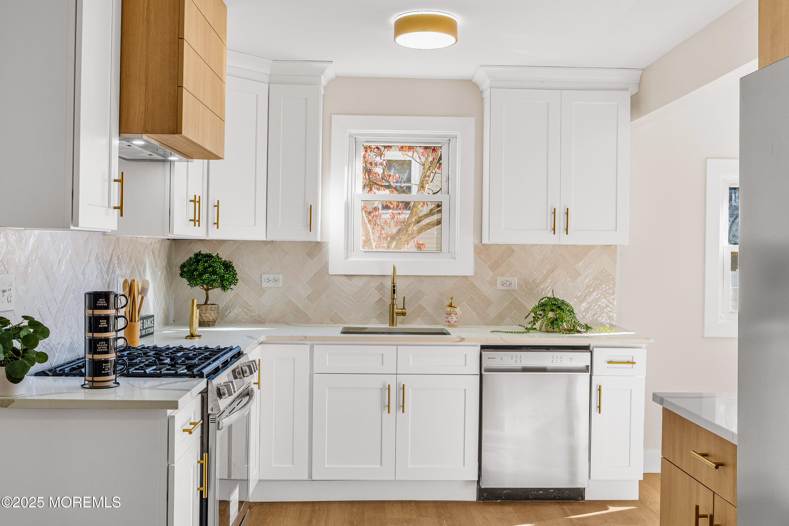 839 Brookside Avenue Keyport, NJ 07735 - Photo 11 of 41 839 Brookside Ave Keyport - Interiors-22