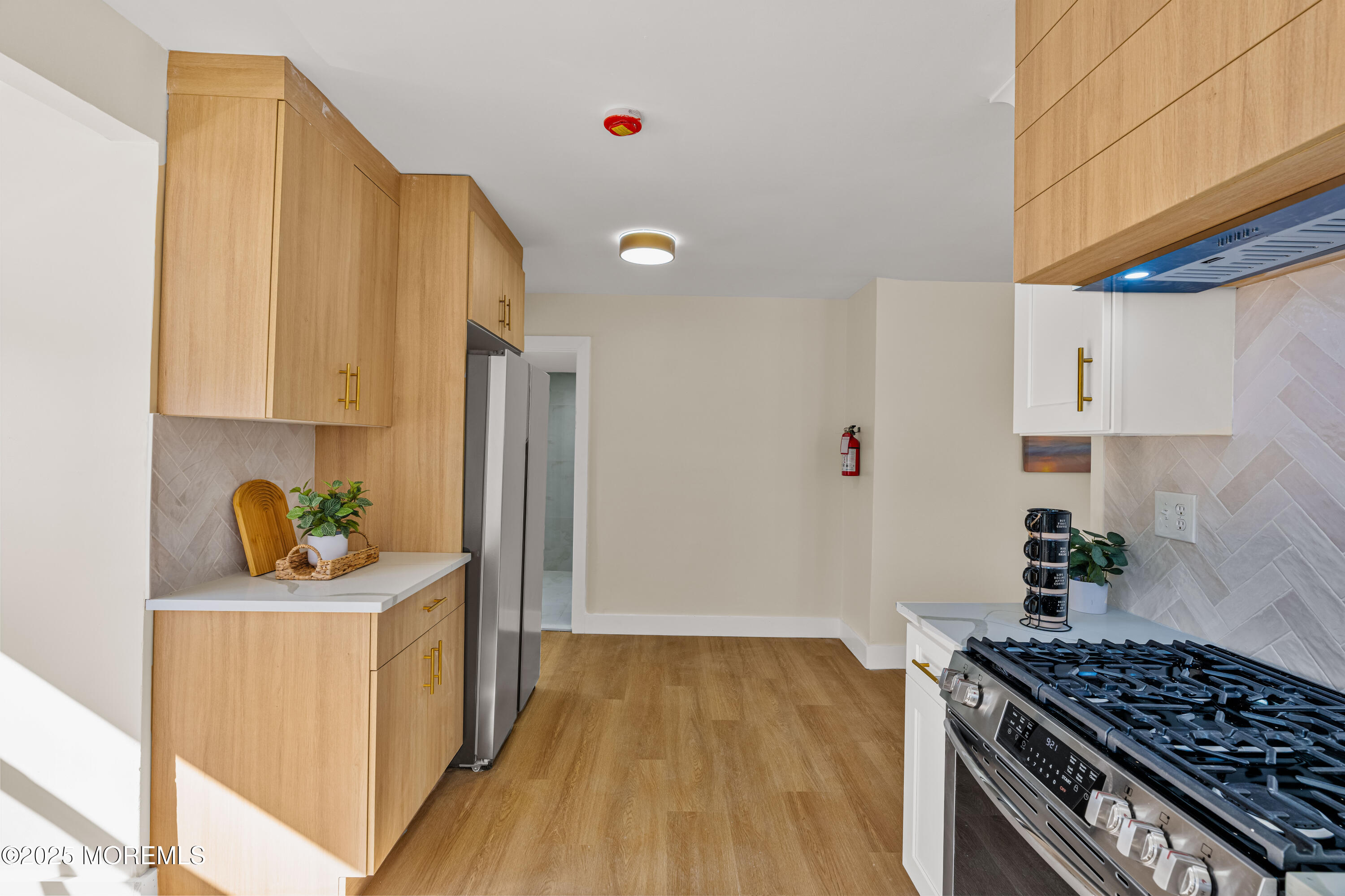 839 Brookside Avenue Keyport, NJ 07735 - Photo 13 of 41 839 Brookside Ave Keyport - Interiors-26