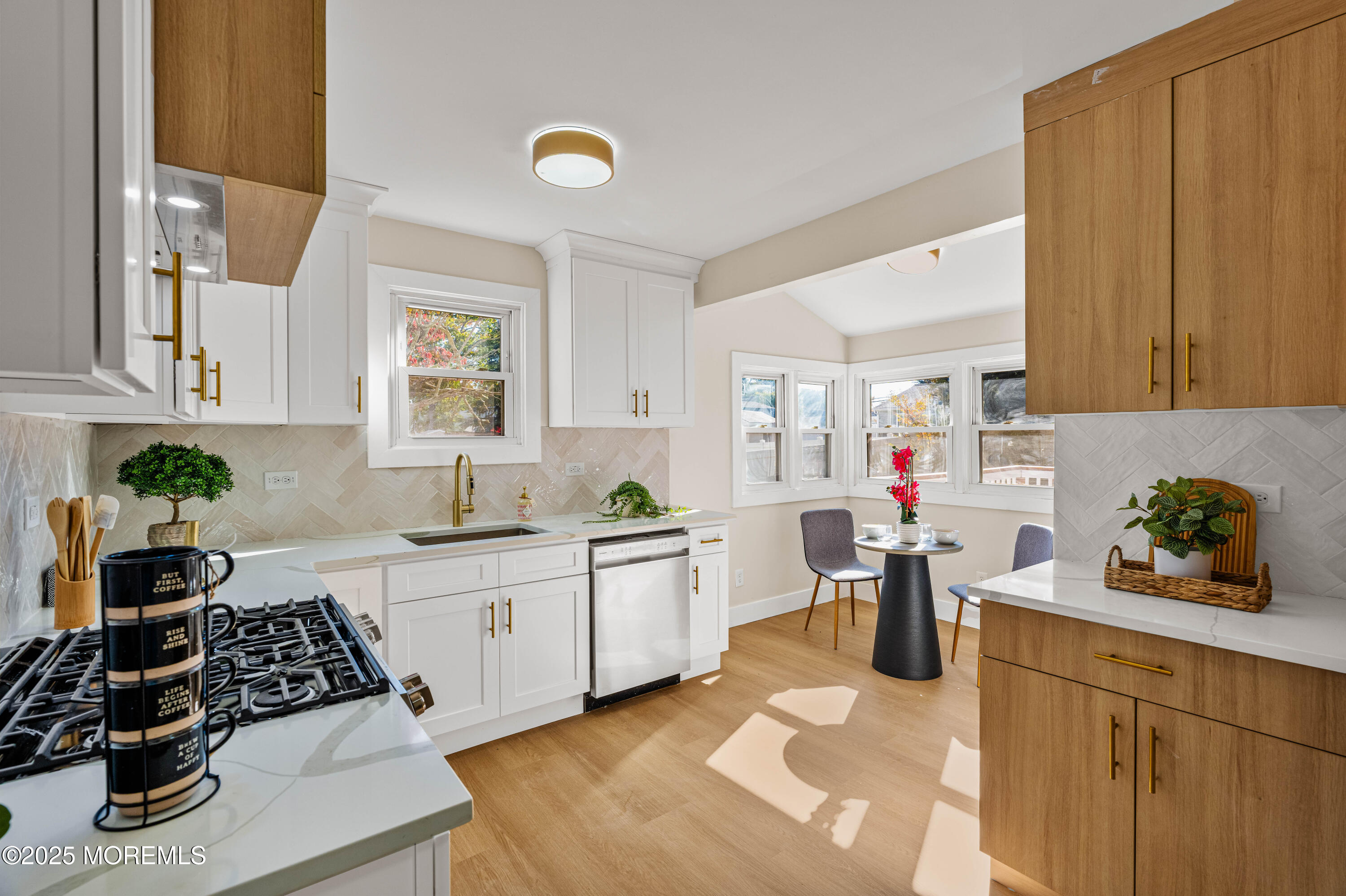 839 Brookside Avenue Keyport, NJ 07735 - Photo 17 of 41 839 Brookside Ave Keyport - Interiors-29