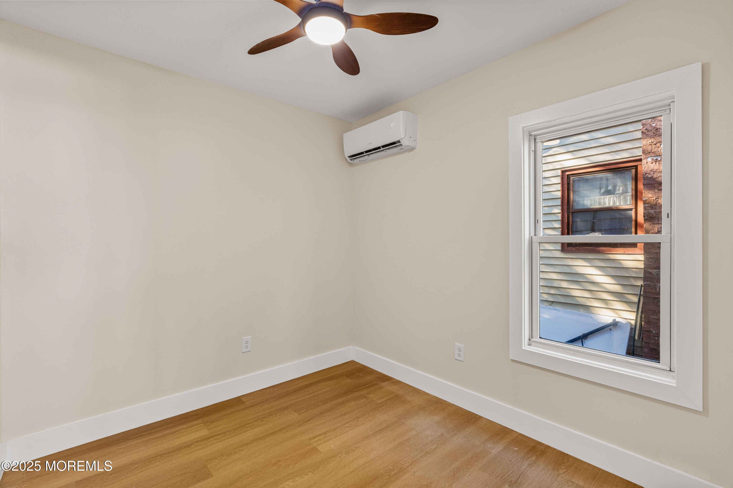 839 Brookside Avenue Keyport, NJ 07735 - Photo 34 of 41 839 Brookside Ave Keyport - Interiors-16