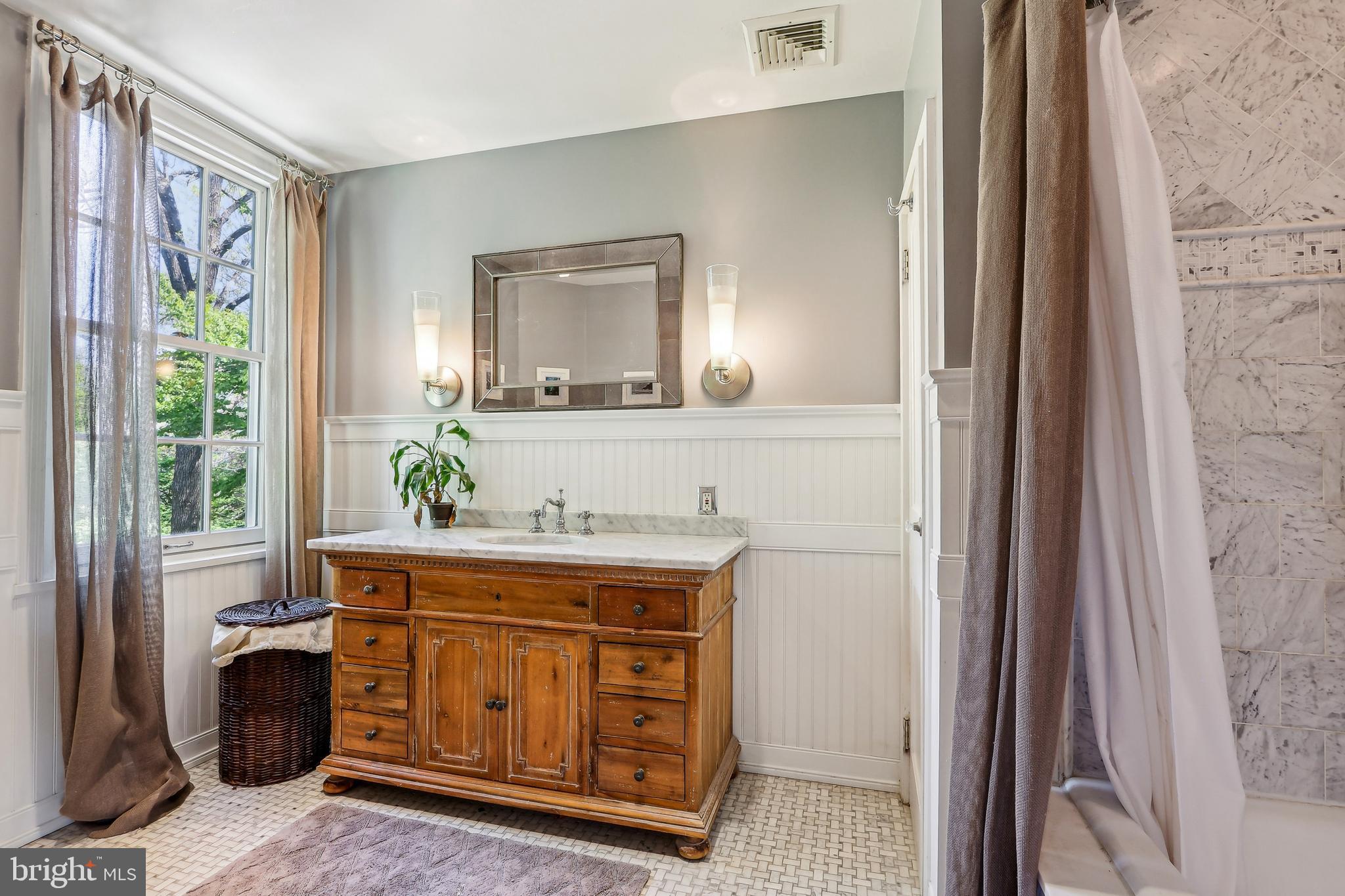 33 Rosedale Road Princeton, NJ 08540 - Photo 51 of 75 Primary bath with shower/tub