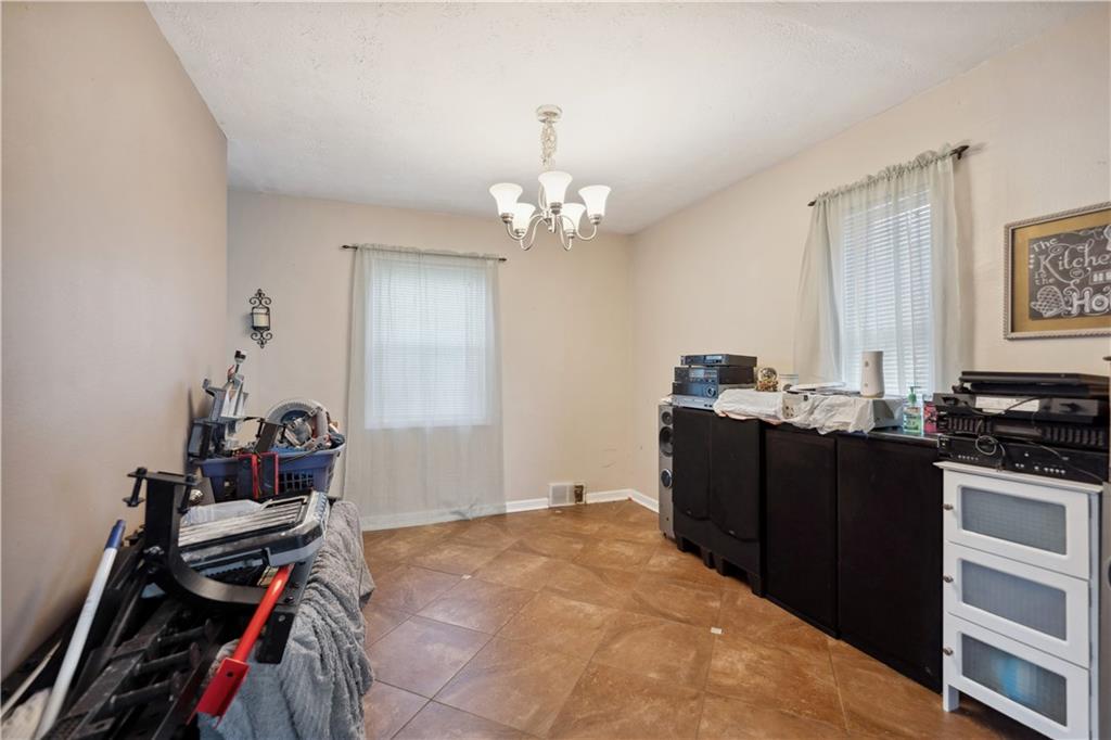 3706 Oakleaf Road Pittsburgh, PA 15227 - Photo 11 of 31 Gallery Image 11