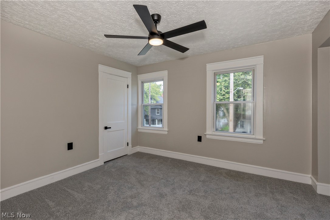 10538 Elmarge Road Cleveland, OH 44105 - Photo 21 of 39 Primary bedroom 2nd floor