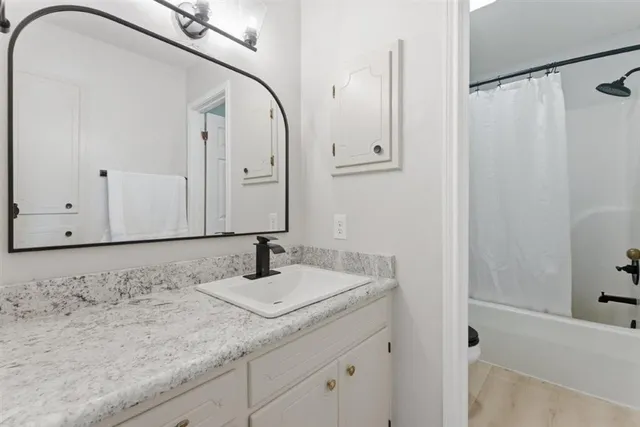 $199,000 | 1011 Aberdeen Drive, Lake Charles, LA 70605