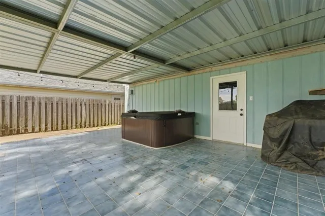 $199,000 | 1011 Aberdeen Drive, Lake Charles, LA 70605