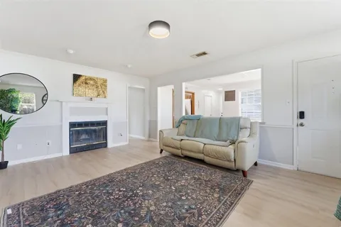 $199,000 | 1011 Aberdeen Drive, Lake Charles, LA 70605