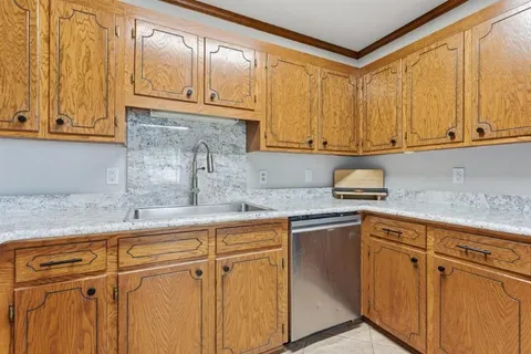 $199,000 | 1011 Aberdeen Drive, Lake Charles, LA 70605