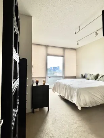 $389,000 | 737 West Washington Boulevard, Unit 1209, Chicago, IL 60661