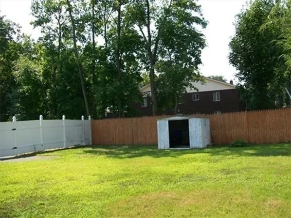 $1,795 | 3 Collins Street, Westfield, MA 01085