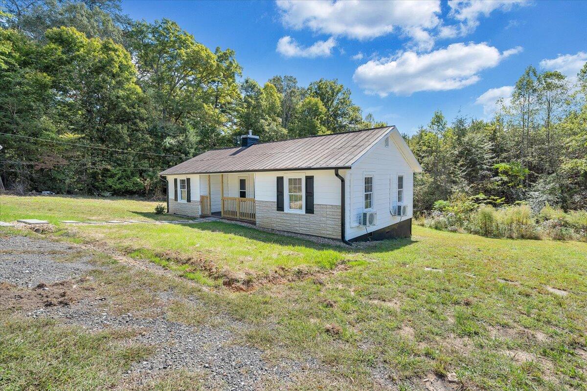 6510 Morgan Ford Road Ridgeway, VA 24148 - Photo 32 of 46 31-MIB03349