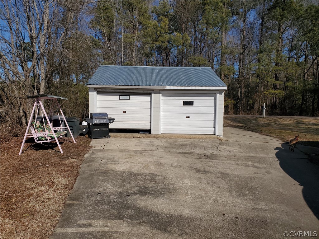 810 East Hundred Road Chester, VA 23836 - Photo 3 of 3