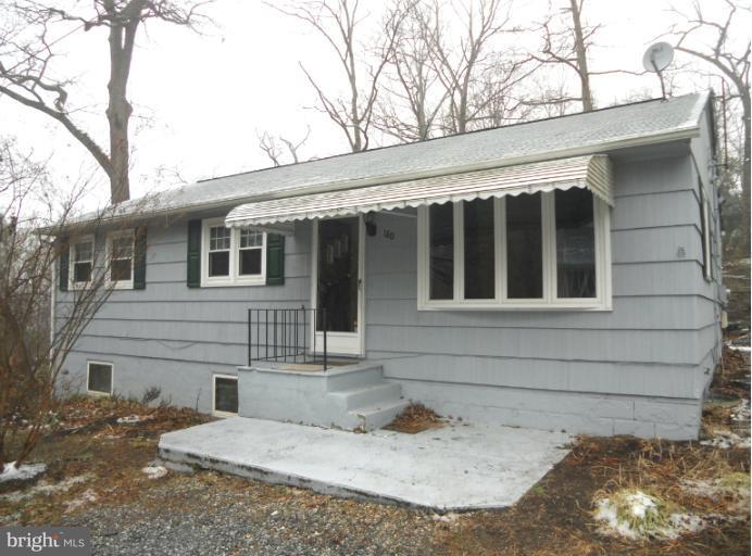 180 Southdown Road Edgewater, MD 21037 - Photo 1 of 21 Exterior (Front) View 1