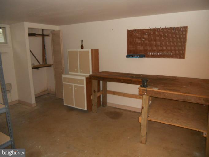 180 Southdown Road Edgewater, MD 21037 - Photo 18 of 21 Workshop