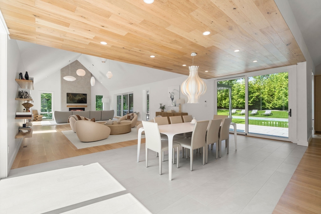 21 White Oak Road Newton, MA 02468 - Photo 8 of 42