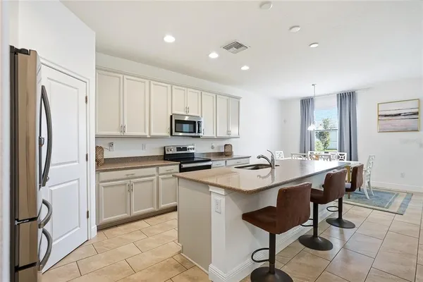 $529,900 | 109 Azul Drive, Seffner, FL 33584