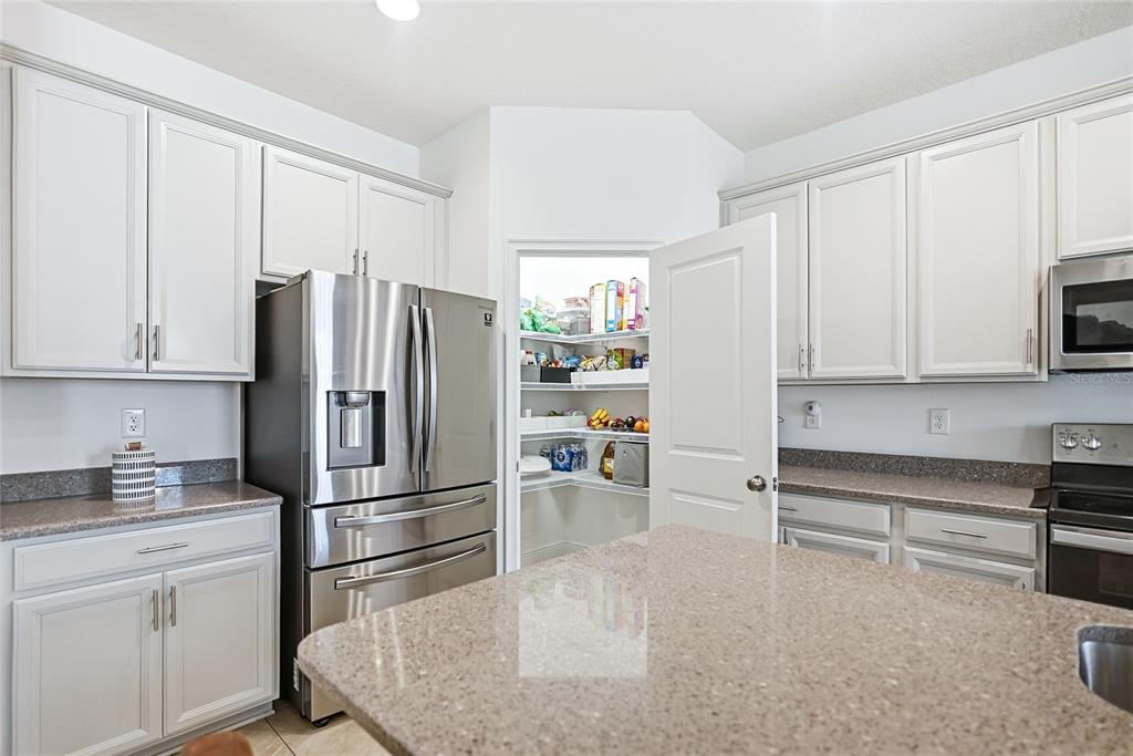 109 Azul Drive Seffner, FL 33584 - Photo 19 of 40