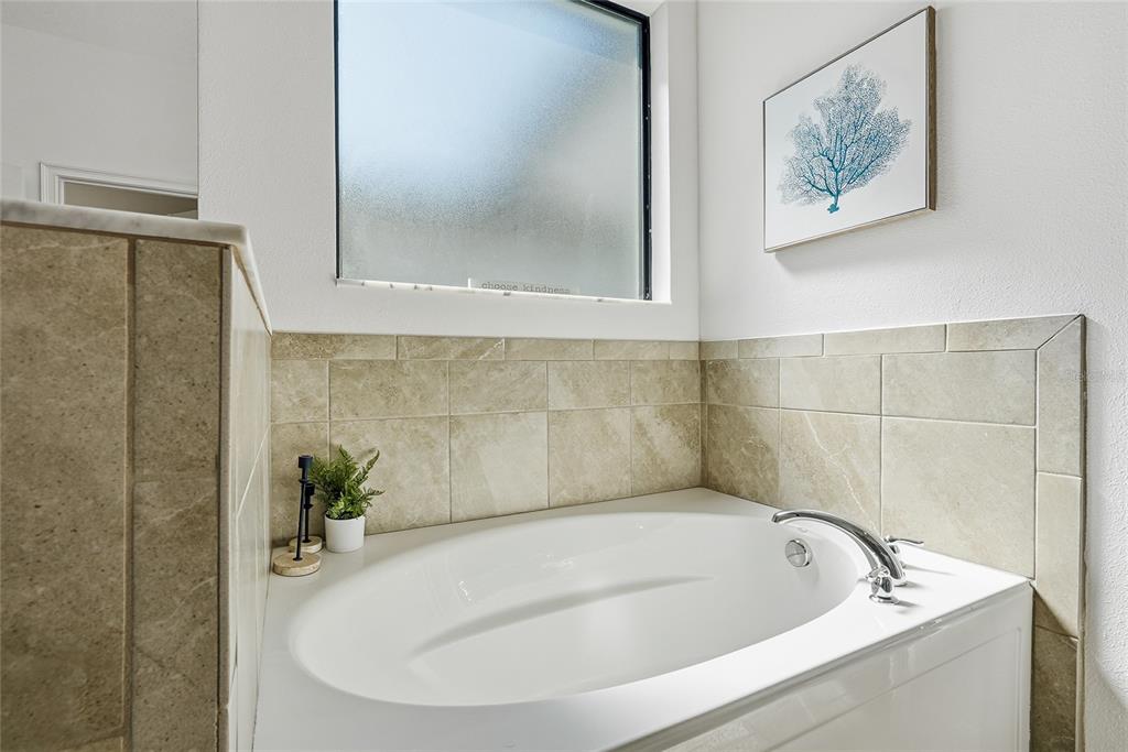 109 Azul Drive Seffner, FL 33584 - Photo 22 of 40