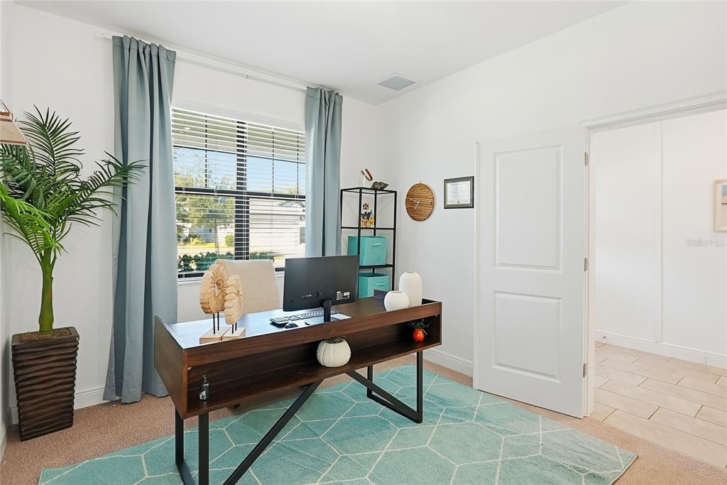 109 Azul Drive Seffner, FL 33584 - Photo 7 of 40