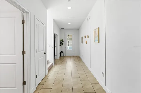 $529,900 | 109 Azul Drive, Seffner, FL 33584