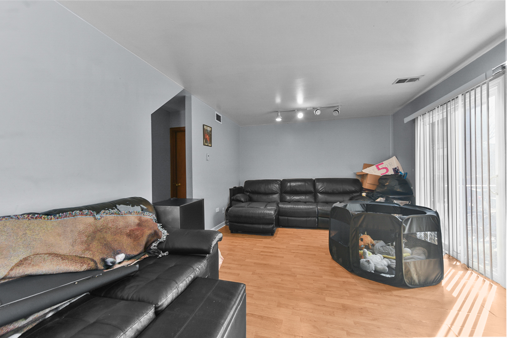 12746 South Kenneth Avenue, Unit 2F Alsip, IL 60803 - Photo 4 of 14 a living room with furniture