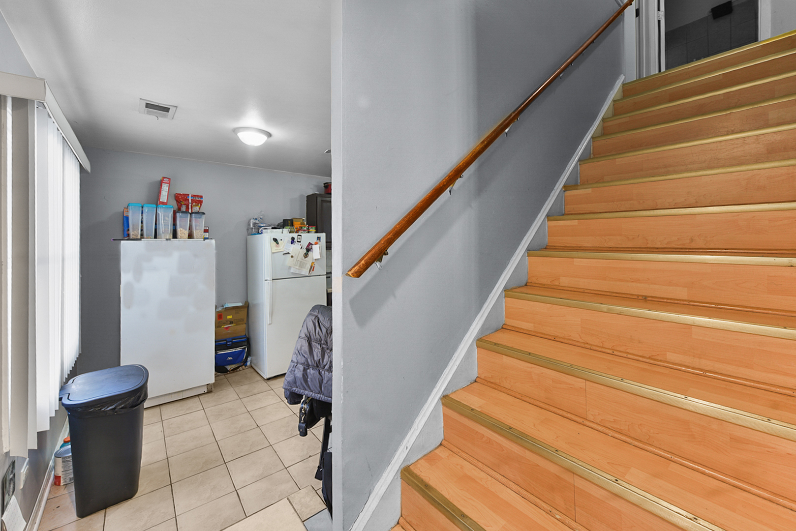 12746 South Kenneth Avenue, Unit 2F Alsip, IL 60803 - Photo 6 of 14 a view of entryway and workspace