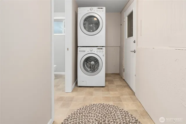 $725,000 | 14528 Ashworth Avenue North, Shoreline, WA 98133