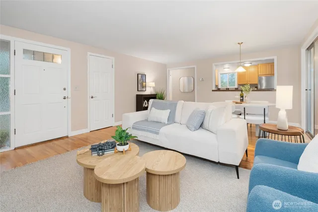 $725,000 | 14528 Ashworth Avenue North, Shoreline, WA 98133