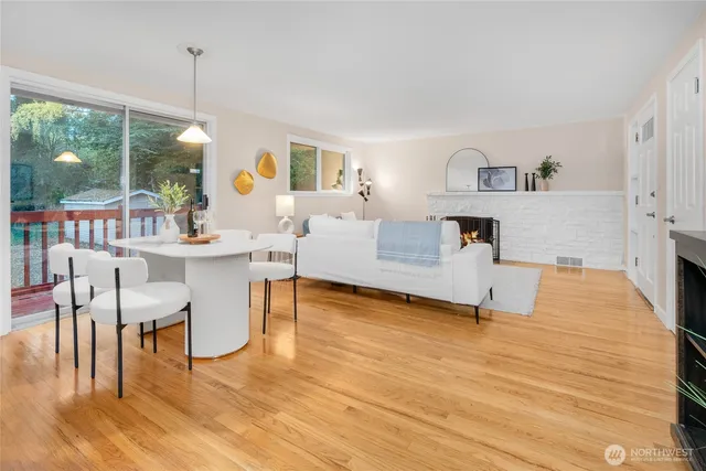 $725,000 | 14528 Ashworth Avenue North, Shoreline, WA 98133