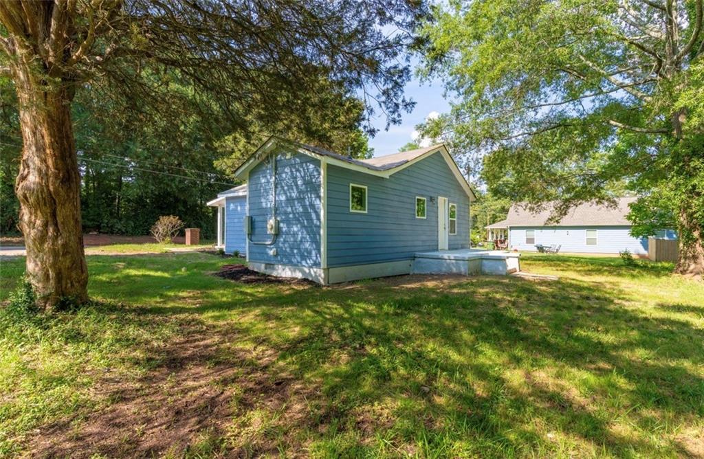 808 Davis Street Monroe, GA 30655 - Photo 26 of 30