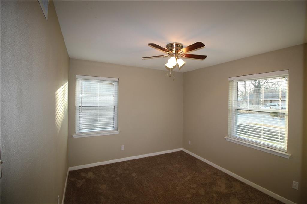 3532 Antilles Drive Mesquite, TX 75150 - Photo 9 of 18 an empty room with a window