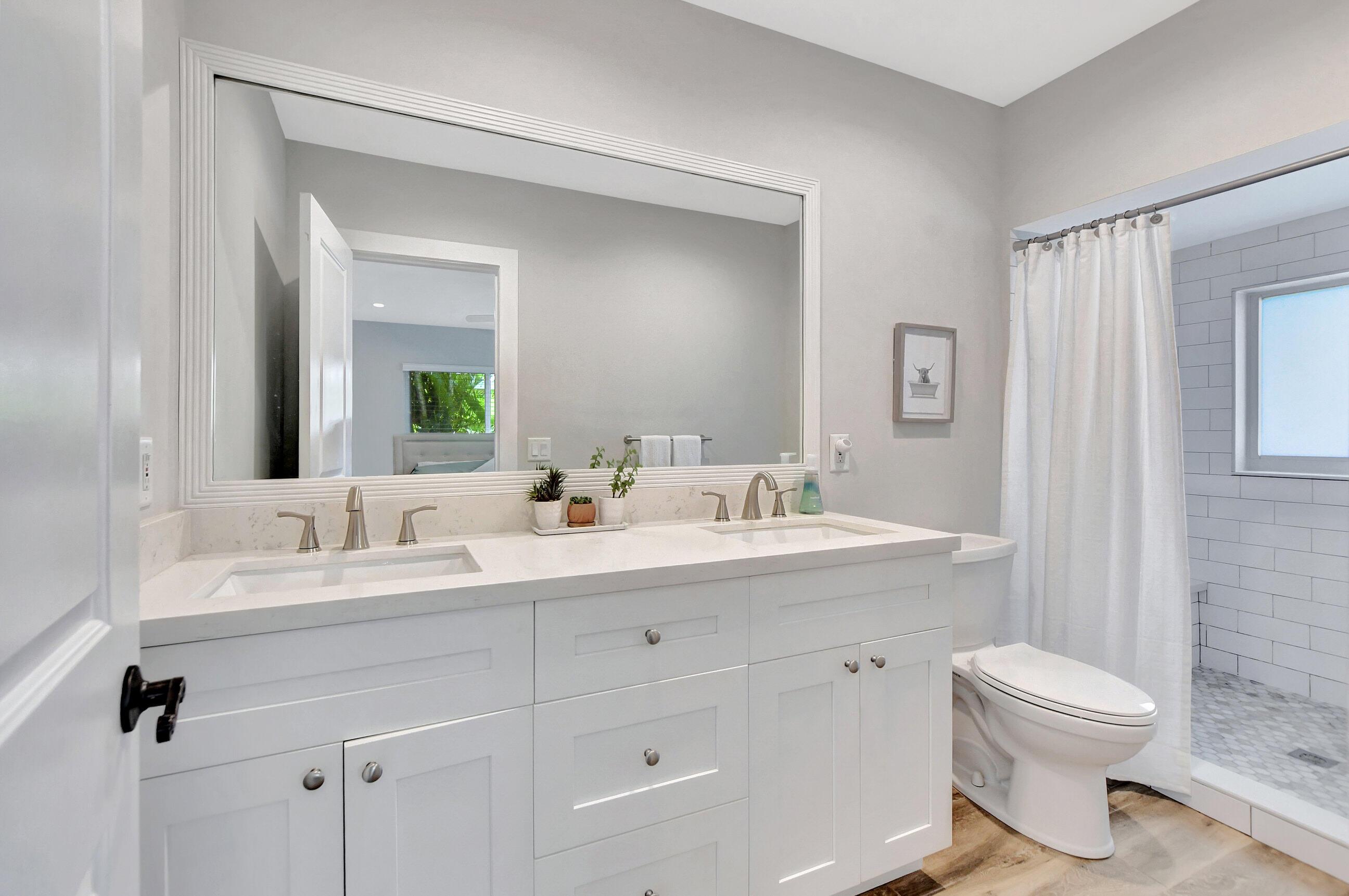 966 Hickory Terrace Boca Raton, FL 33486 - Photo 11 of 20 Primary Bath