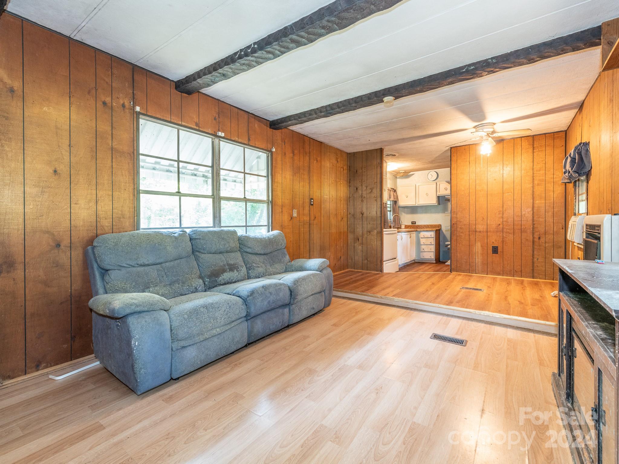 2118 Hillcrest Road Dallas, NC 28034 - Photo 2 of 28 Gallery Image 2