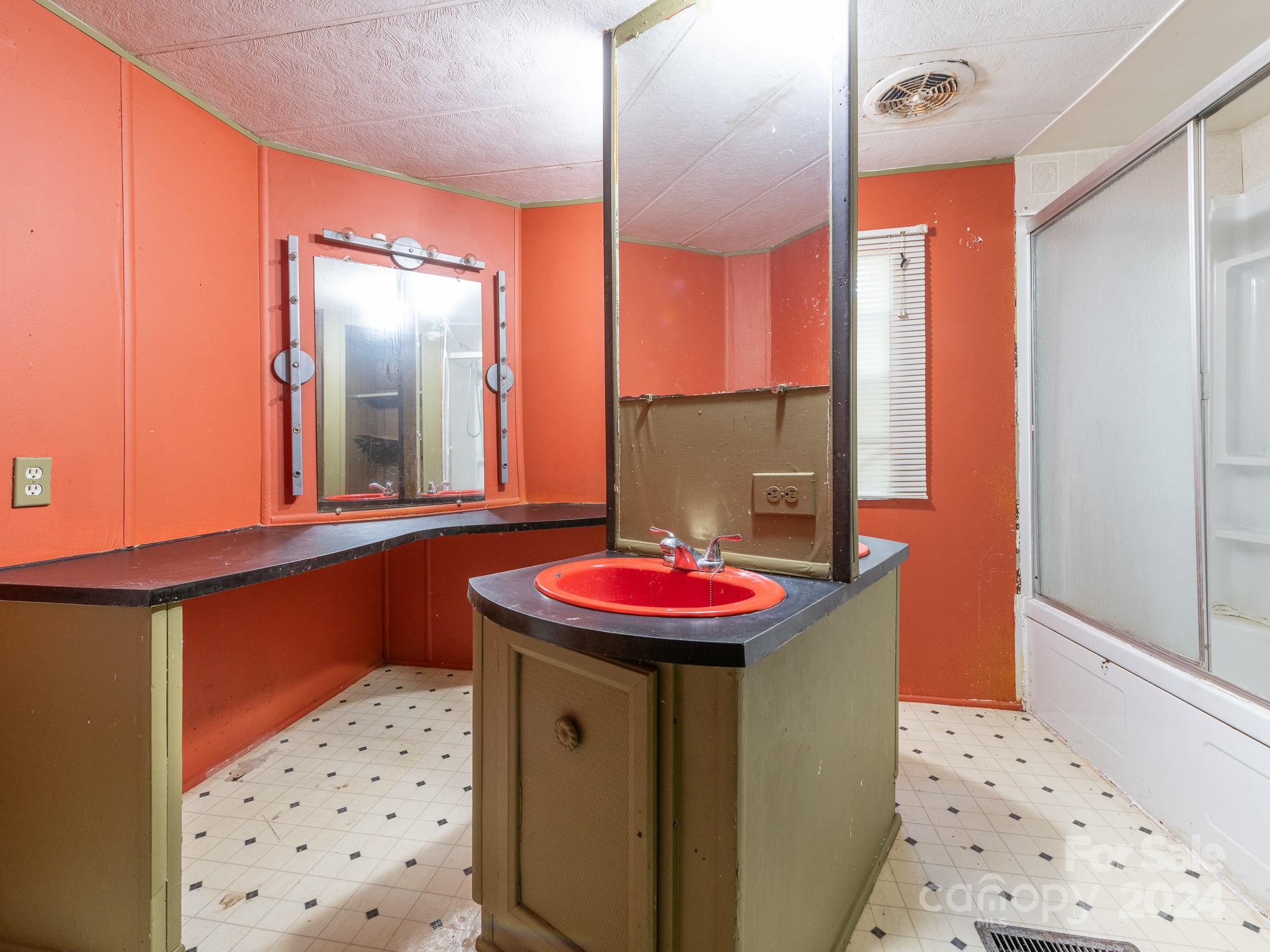 2118 Hillcrest Road Dallas, NC 28034 - Photo 6 of 28 Gallery Image 6