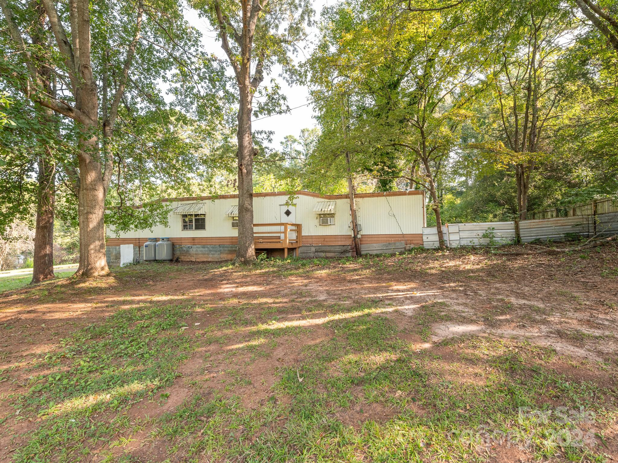 2118 Hillcrest Road Dallas, NC 28034 - Photo 9 of 28 Gallery Image 9