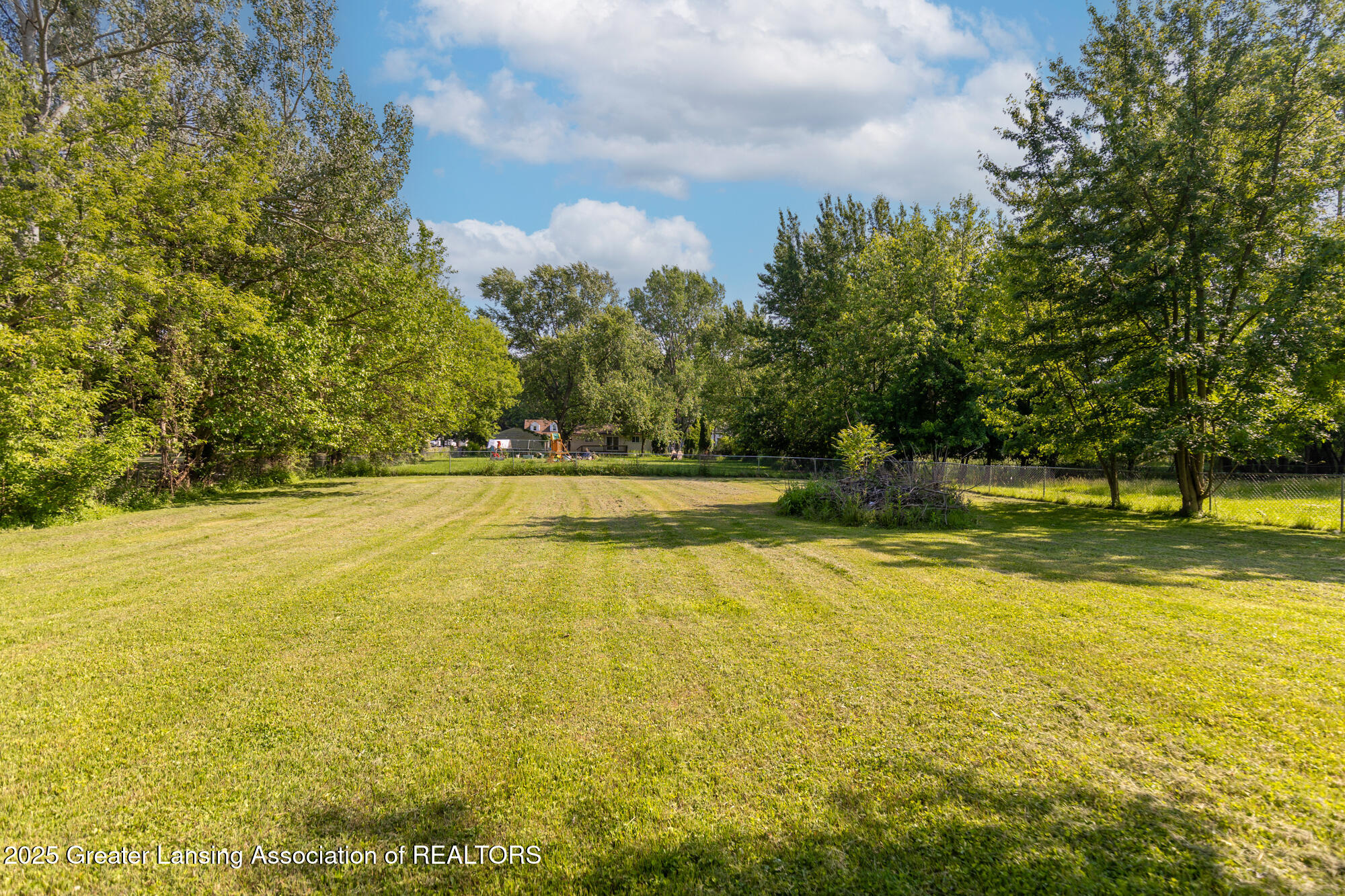 1415 Pierce Road Lansing, MI 48910 - Photo 32 of 33 1415_Pierce_BROCK-11