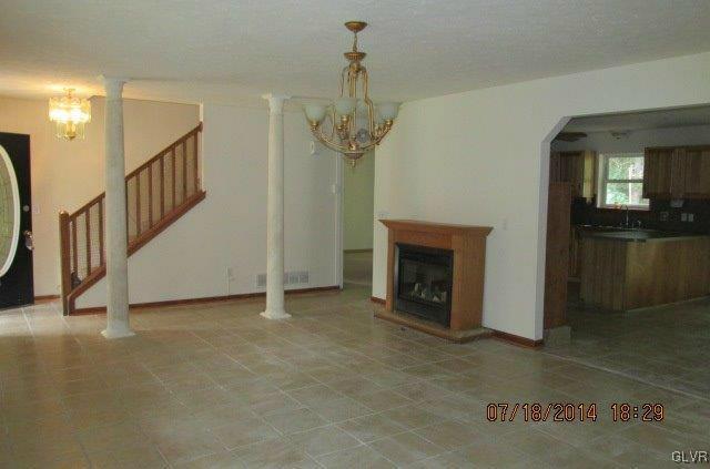 908 Willow Grove Road Pocono Summit, PA 18346 - Photo 11 of 19 Gallery Image 11
