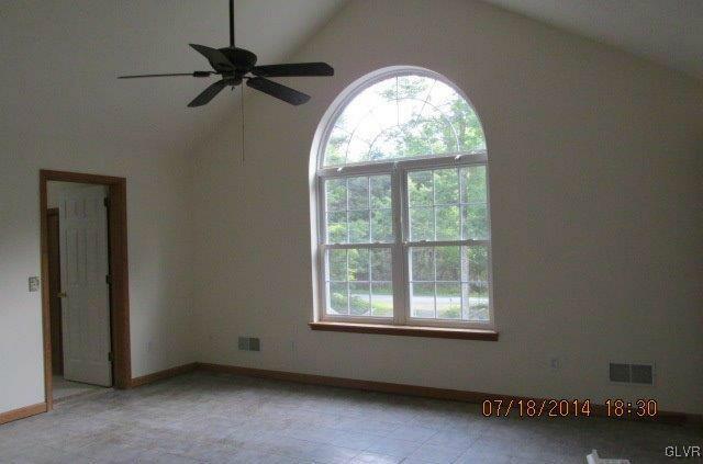 908 Willow Grove Road Pocono Summit, PA 18346 - Photo 16 of 19 Gallery Image 16