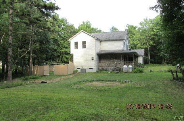 908 Willow Grove Road Pocono Summit, PA 18346 - Photo 4 of 19 Gallery Image 4