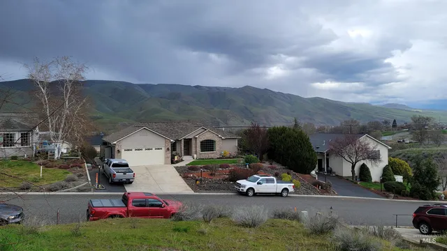 $59,900 | 1817 Frederickson Drive, Clarkston, WA 99403